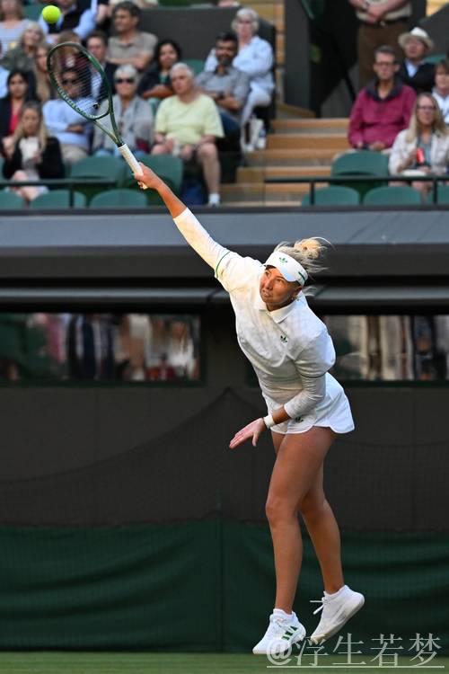 斯维亚特克送蛋过关 挺进八强